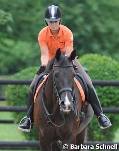 Dutch individual test bronze medal winning Danielle van Mierlo on Ucento