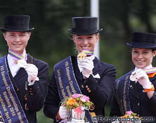 The Young Riders Individual Test Gold Medal Podium: Sanneke Rothenberger, Fabienne Lutkemeier, Danielle van Mierlo :: Photo © Astrid Appels