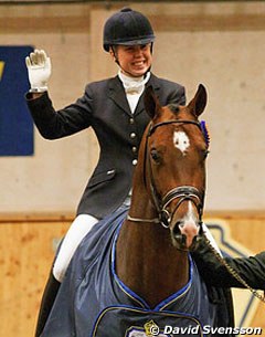 Yvonne Osterholm and Bellagio Win the 4-year old division at the 2010 Swedish YH Championships :: Photo © David Svensson