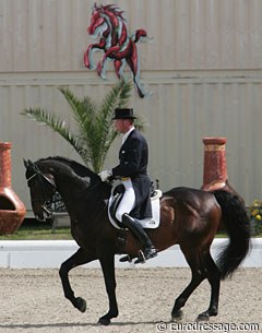 Hartwig Burfeind and Goofy de Lully won the Grand Prix, the first round of the 2010 German Championships for Dressage Professionals
