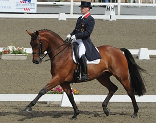 Richard Davison and Hiscox Artemis dominate the 2010 CDI Hartpury