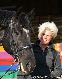 You can't miss Uta at shows: big bleached blond hair, a big smile on her face and one of the most amazing riders at a show