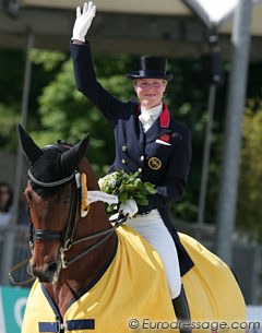 Laura Bechtolsheimer and Andretti H Win the Grand Prix for Kur at the 2010 CDI Lingen :: Photo © Astrid Appels