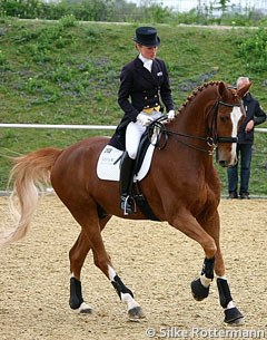 Helen Langehanenberg training Dorado