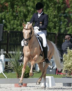 Katharina Weychert on Golden Derano C