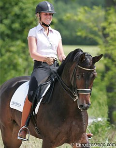 Goris and her new star ride Ucelli T, bred by Mr Tuss and previously owned by Tuss and show jumping fan Hans Vrijvogel