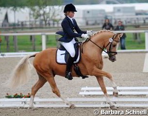 Jessica Krieg and Danilo win the 2010 Preis der Besten pony division