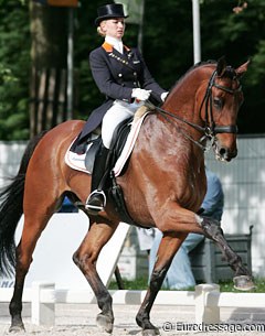 Lorraine van den Brink and Murdock at the 2010 CDIO Rotterdam :: Photo © Astrid Appels