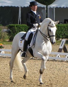 Castilla Ruiz and Jade de Mv at the 2010 CDIO Saumur