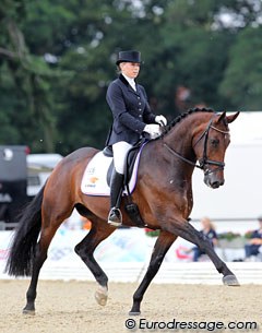 Vai Bruntink rode one of the most talented 5-year olds in the Finals: Anne Beth (by Oscar x Corleone) has a world class trot and a very good canter. She was tense and spooky and made mistakes though: 14th with 7.74