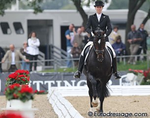 British born Susan Pape-Draper finished 11th (7.68) in the consolation with the American owned Harmony's Desiderio (by Dimaggio x Donnerhall)