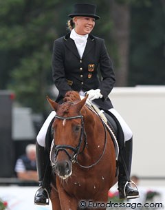 Christin Schütte smiles to the crowds