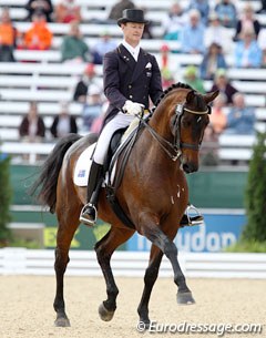 Brett Parbery and Victory Salute at the 2010 World Equestrian Games :: Photo © Astrid Appels