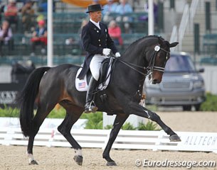 Steffen Peters and Ravel in a lovely extended trot