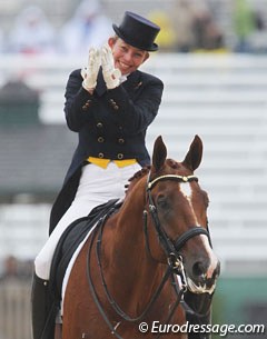 Australian Rachael Sanna was thrilled with her score of 68.809% for her ride on Jaybee Alabaster. A large group of Aussies is in Lexington to cheer on the team. Oi Oi Oi!