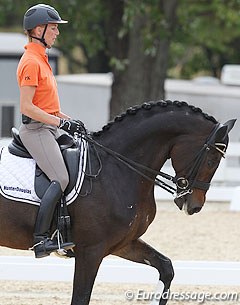 Imke Schellekens-Bartels schooling Sunrise