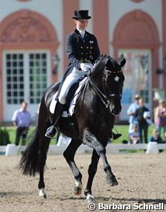 Sanneke Rothenberger and Deveraux OLD ride their brand new kur in Wiesbaden