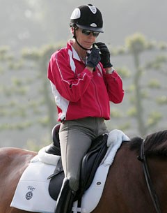 All Canadian riders wore helmets. Finally someone setting a good example!