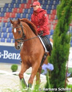 Nadine Capellmann on Elvis in the main arena
