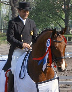 Mario Vargas on Tejas Verdes Tylov (by Jazz)