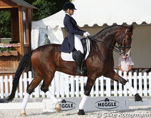 German junior rider Vivien Niemann competed her Cipollini in the Nurnberger Burgpokal qualifier