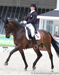 Camilla Kalseth and Carte d'Or at the 2011 European Championships in Rotterdam :: Photo © Astrid Appels
