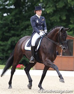 Elin Aspnas and Donna Romma at the 2011 European Young Riders Championships :: Photo © Astrid Appels