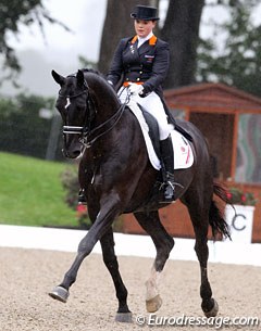 Anne Meulendijks and Ohio (by Indoctro) ranked 7th in the Kur Finals. They rode to beautiful new music