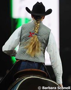 Different roads -- one goal: A Xenophon presentation showing that it's suppleness that's important, not which kind of saddle is on a horse's back: Western rider Diana Royer