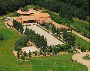 The equestrian facility at La Capçana