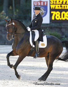 Steffen Peters and Weltino's Magic win the Prix St Georges at the 2011 U.S. Dressage Championships :: Photo © Sue Stickle