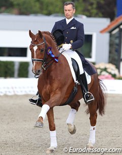 Hamburg based Dane Martin Christensen rode the Westfalian Aribo (by Accord II x Admirano) which his sponsors acquired from Hof Kasselmann. Last year Bianca rode this horse in the Championship