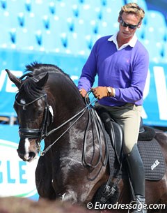 Carl Hester schooling Uthopia