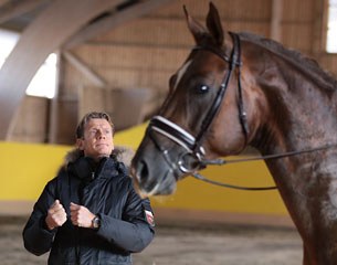 Edward Gal teaching a clinic at Bergakra Gard in Halsingland, Sweden :: Photo © Björn Sedwall