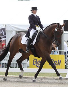 New Zealand Vanessa Way on KH Arvan