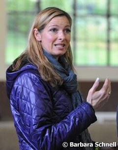 Gonnelien Rothenberger-Gordijn coaching her daughters Semmieke and Sanneke