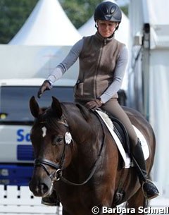 Helen Langehanenberg and Furst Khevenhuller schooling in Lingen :: Photo © Barbara Schnell