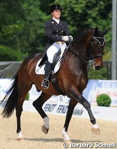 Victoria Michalke on the Dutch warmblood Pavarotti (by Ferro)