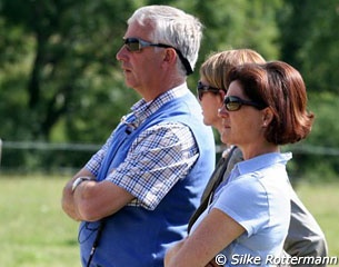 Ton de Ridder and Beatrice Burchler-Keller watching Sanche on Unee