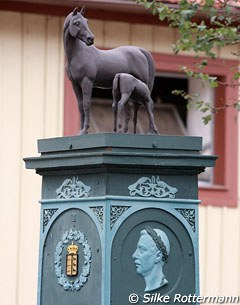 The famous stud fountain in the main yard right after the entrance