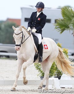 Swiss Sharon Höltschi on Pegasus B (by Pan Tau B)