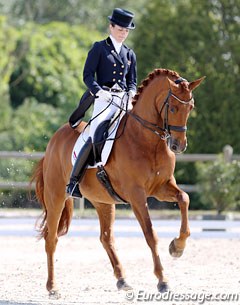 Justine Mudde on Fairytale T :: Photo © Astrid Appels