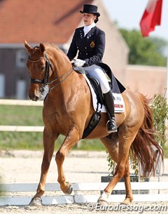 Belgian Chloe Vicini on the Danish warmblood Rozdimont Soneca