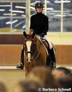 Anabel Balkenhol and Dablino get ready for their demonstration