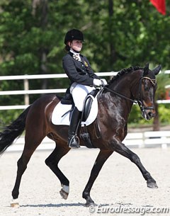 Charlotte Defalque and Epiascer at the 2011 CDI-P Roosendaal :: Photo © Astrid Appels