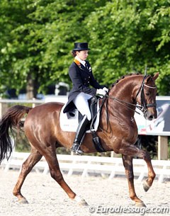 Angela Krooswijk on Flash at the 2011 CDI-PJYR Roosendaal :: Photo © Astrid Appels