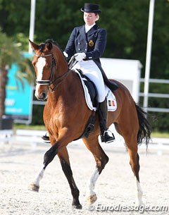 Laurence Roos on Ambaro Saturnus at the 2011 CDI-YR Roosendaal :: Photo © Astrid Appels