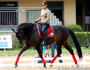 Belgian Claudia Fassaert on Donnerfee (by De Niro)