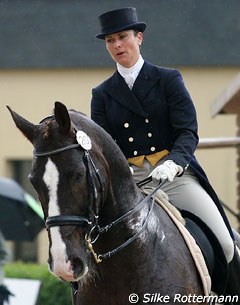 Antonella Joannou and Wanthino CH at the 2011 CDIO Saumur