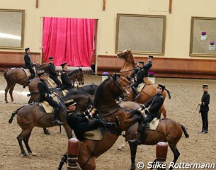 The "Sauteurs" which perform the airs above the ground